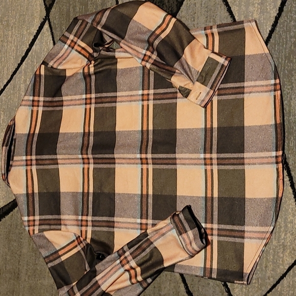 HAWALILI plaid Button-down Long-sleeve Shirt - Picture 8 of 9